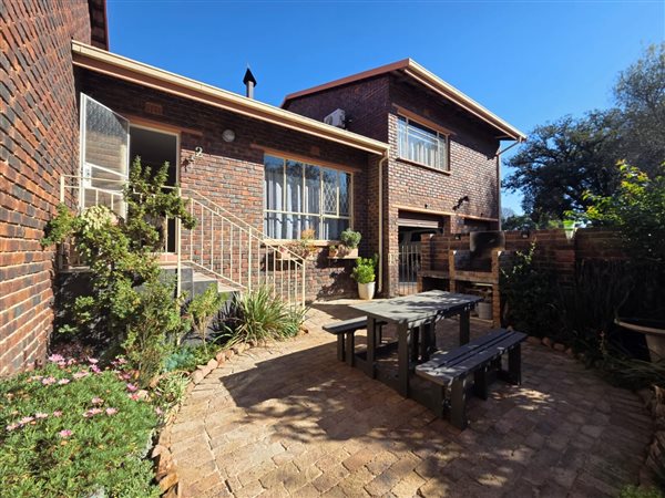 3 Bedroom Property for Sale in Brackenhurst Gauteng