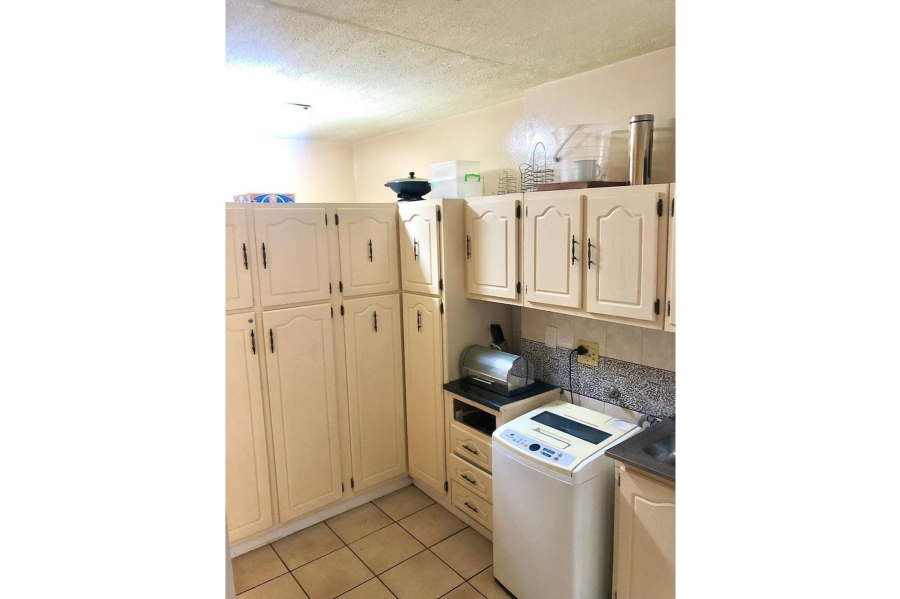 To Let 3 Bedroom Property for Rent in La Montagne Gauteng