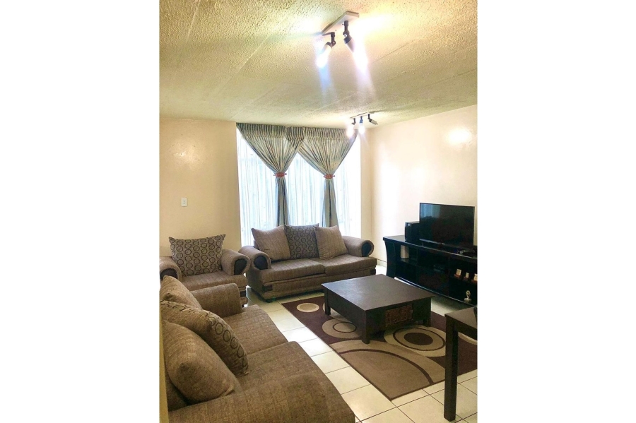 To Let 3 Bedroom Property for Rent in La Montagne Gauteng