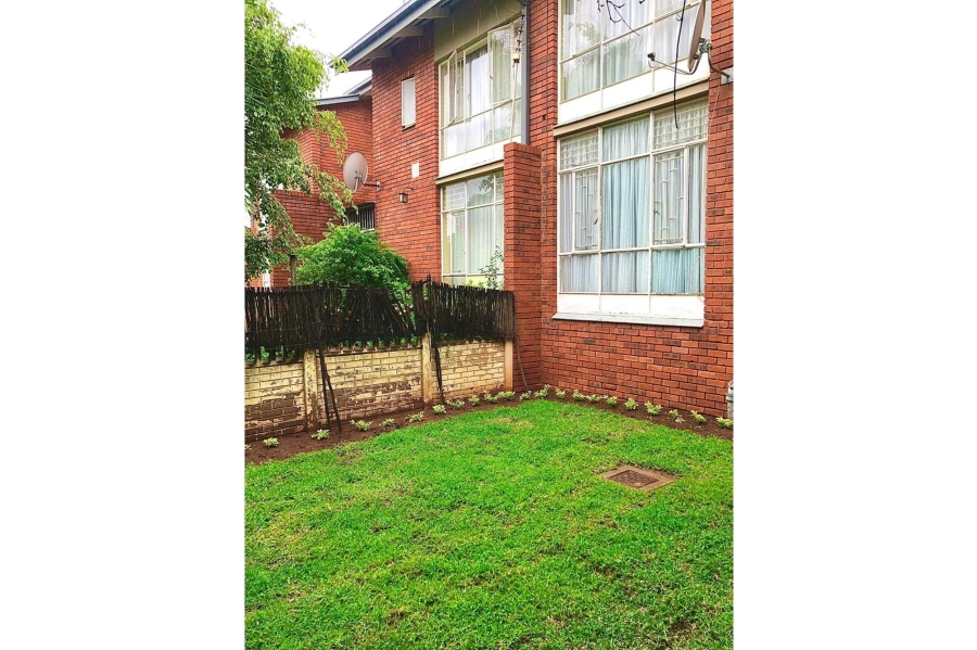 To Let 3 Bedroom Property for Rent in La Montagne Gauteng