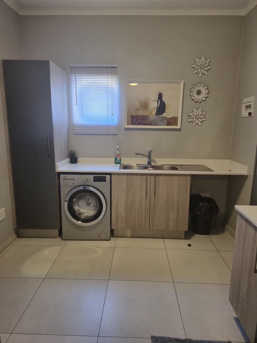 2 Bedroom Property for Sale in Carlswald Gauteng