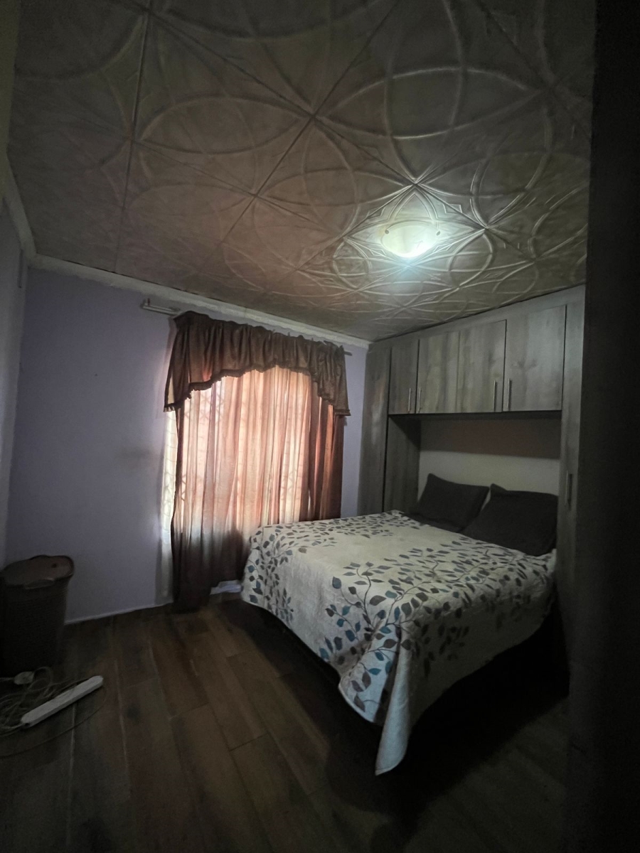 2 Bedroom Property for Sale in Dawn Park Gauteng