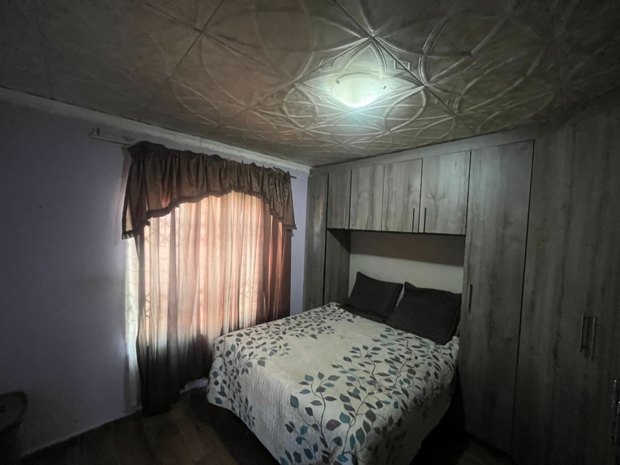 2 Bedroom Property for Sale in Dawn Park Gauteng