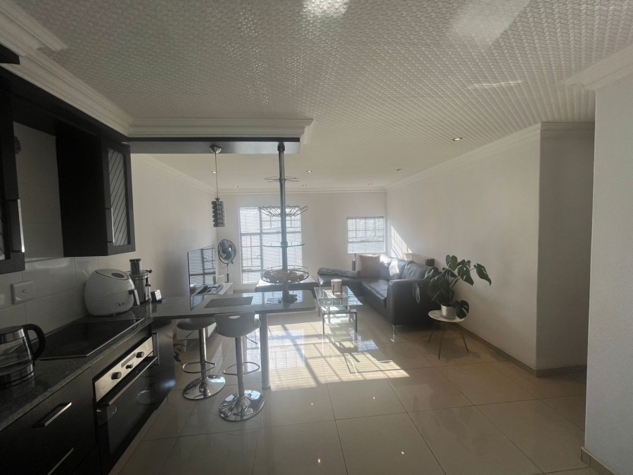To Let 3 Bedroom Property for Rent in Alan Manor Gauteng