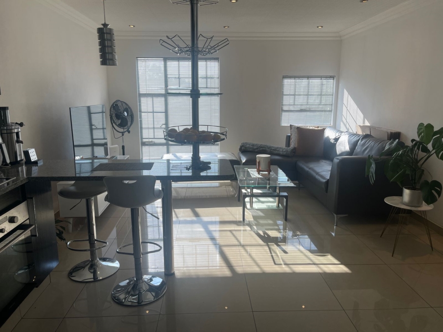 To Let 3 Bedroom Property for Rent in Alan Manor Gauteng