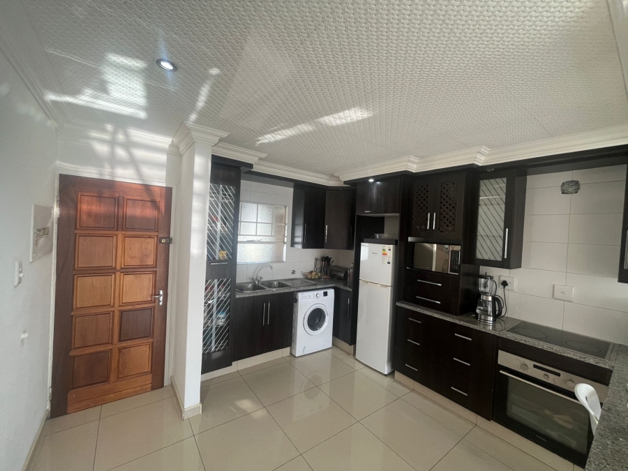 To Let 3 Bedroom Property for Rent in Alan Manor Gauteng