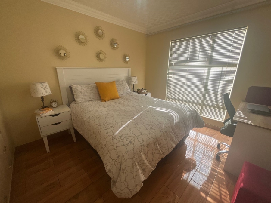 To Let 3 Bedroom Property for Rent in Alan Manor Gauteng