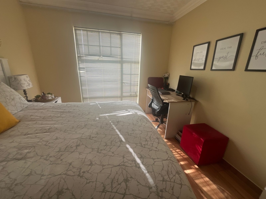 To Let 3 Bedroom Property for Rent in Alan Manor Gauteng