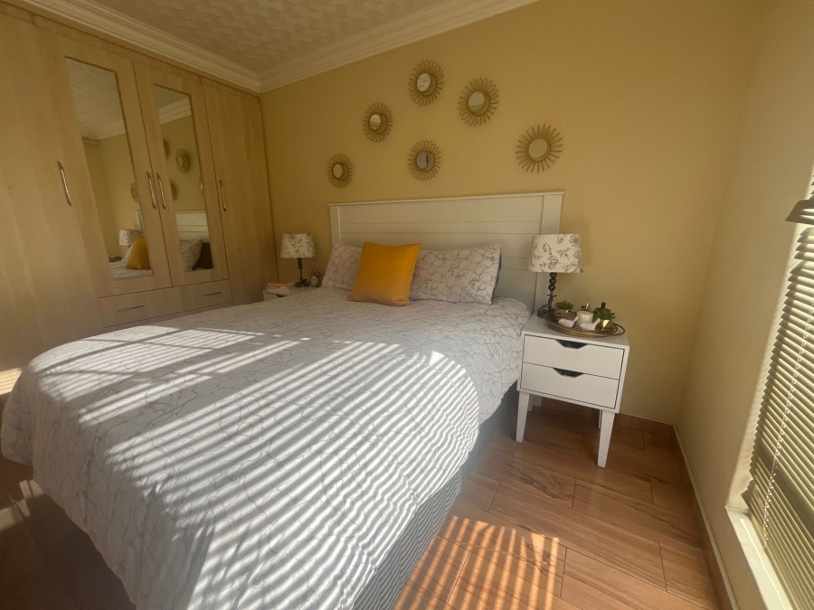 To Let 3 Bedroom Property for Rent in Alan Manor Gauteng