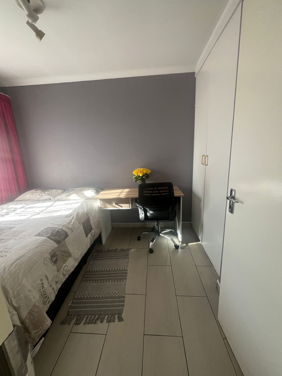 To Let 3 Bedroom Property for Rent in Alan Manor Gauteng