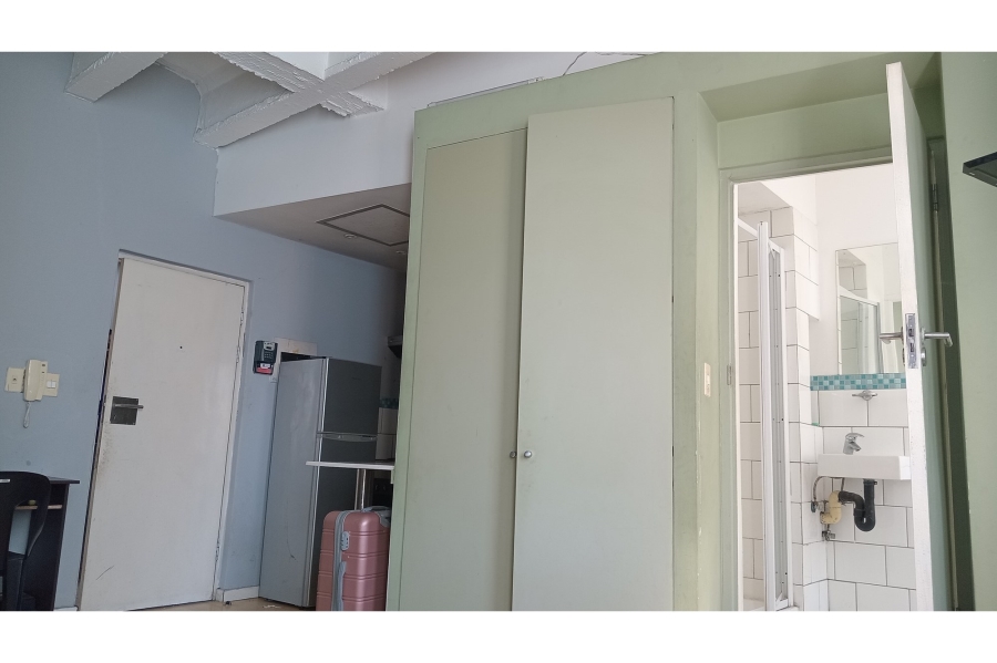 1 Bedroom Property for Sale in Braamfontein Gauteng