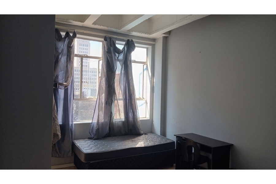 1 Bedroom Property for Sale in Braamfontein Gauteng