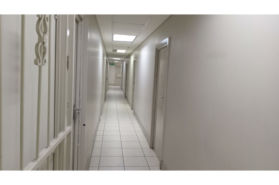 1 Bedroom Property for Sale in Braamfontein Gauteng