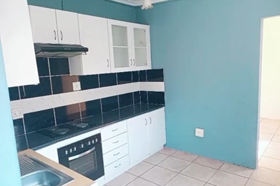 To Let 1 Bedroom Property for Rent in Lombardy East Gauteng