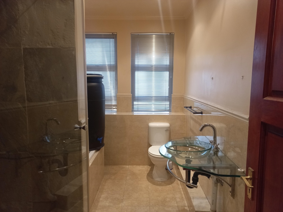 To Let 3 Bedroom Property for Rent in Marshalltown Gauteng