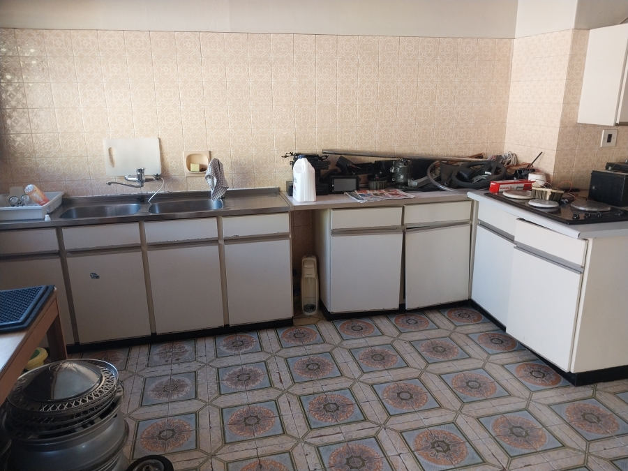 To Let commercial Property for Rent in Lyttelton Manor Gauteng