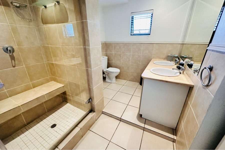 2 Bedroom Property for Sale in Bryanston Gauteng