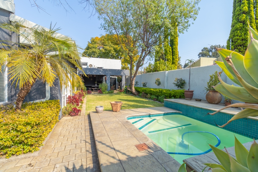 3 Bedroom Property for Sale in Magaliessig Gauteng