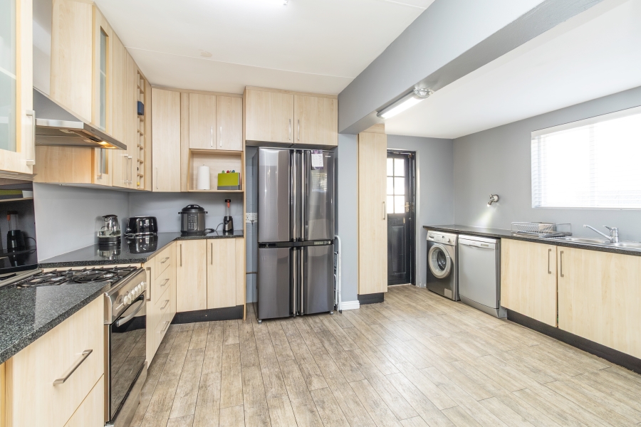 3 Bedroom Property for Sale in Magaliessig Gauteng