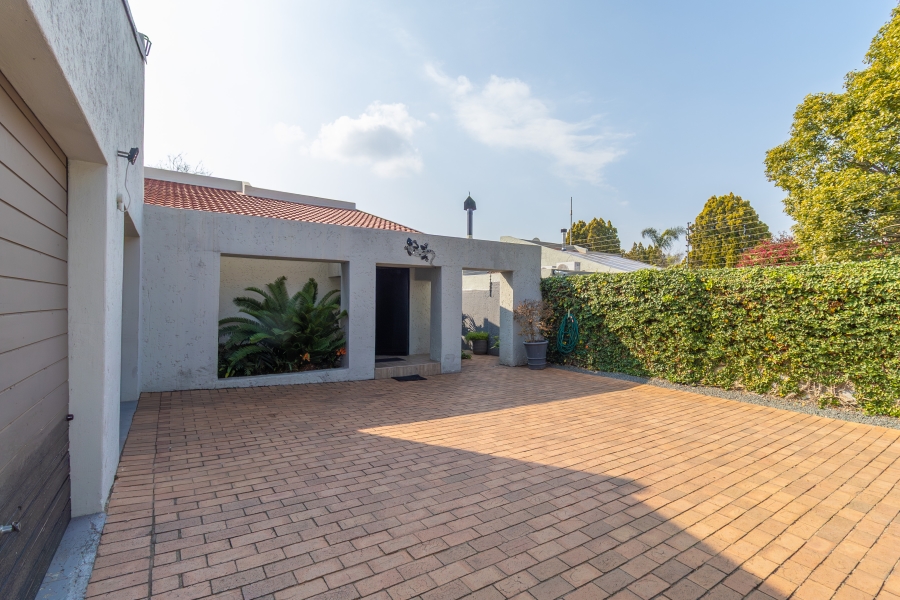 3 Bedroom Property for Sale in Magaliessig Gauteng