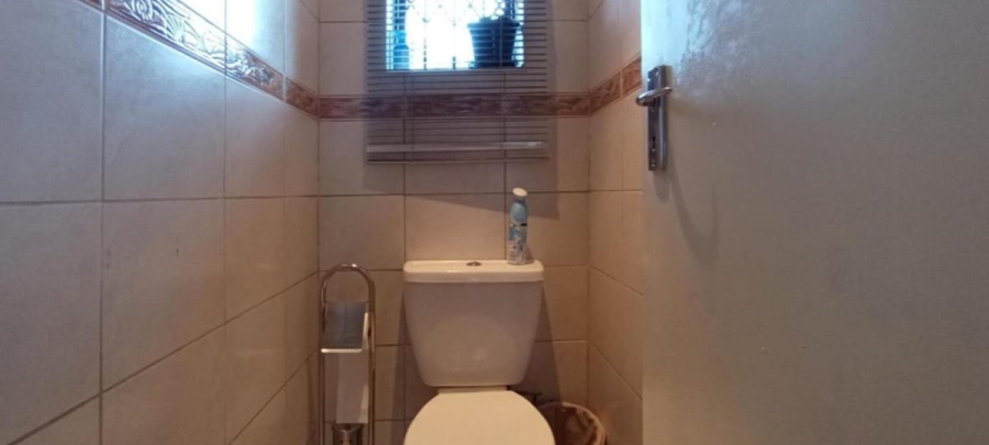 4 Bedroom Property for Sale in Oriel Gauteng