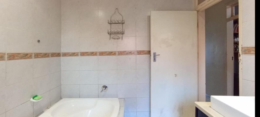 4 Bedroom Property for Sale in Oriel Gauteng