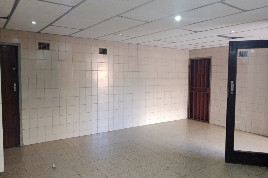 2 Bedroom Property for Sale in Pretoria Central Gauteng