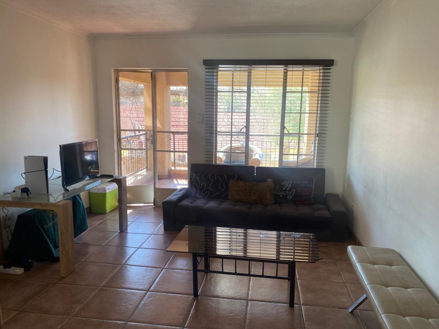 2 Bedroom Property for Sale in Meredale Gauteng