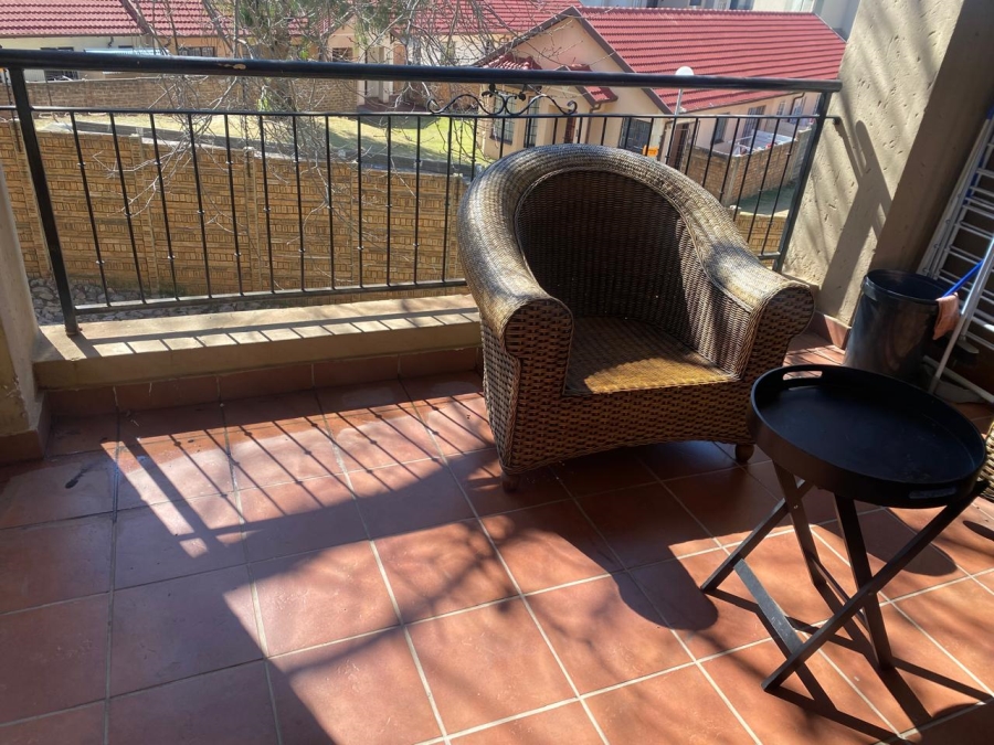 2 Bedroom Property for Sale in Meredale Gauteng