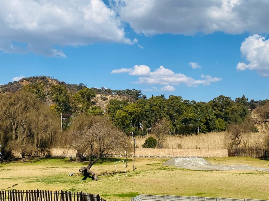 2 Bedroom Property for Sale in Meredale Gauteng