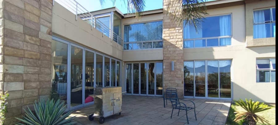 4 Bedroom Property for Sale in Saddlebrook Estate Gauteng
