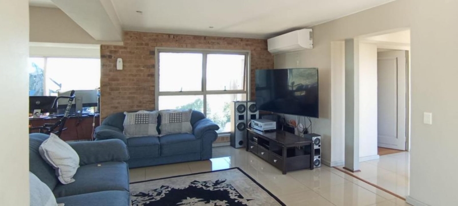 4 Bedroom Property for Sale in Saddlebrook Estate Gauteng