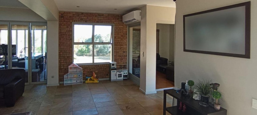 4 Bedroom Property for Sale in Saddlebrook Estate Gauteng
