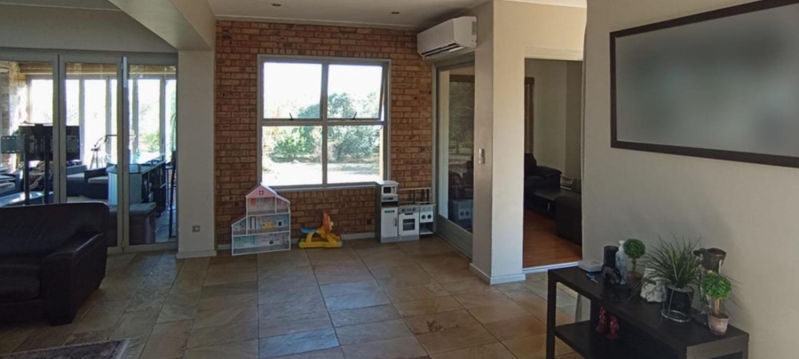 4 Bedroom Property for Sale in Saddlebrook Estate Gauteng