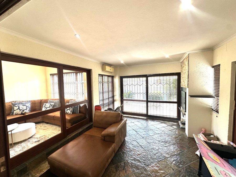 3 Bedroom Property for Sale in Thatchfield Estate Gauteng