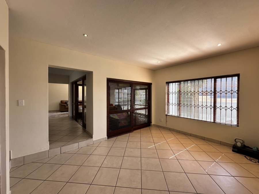 3 Bedroom Property for Sale in Thatchfield Estate Gauteng