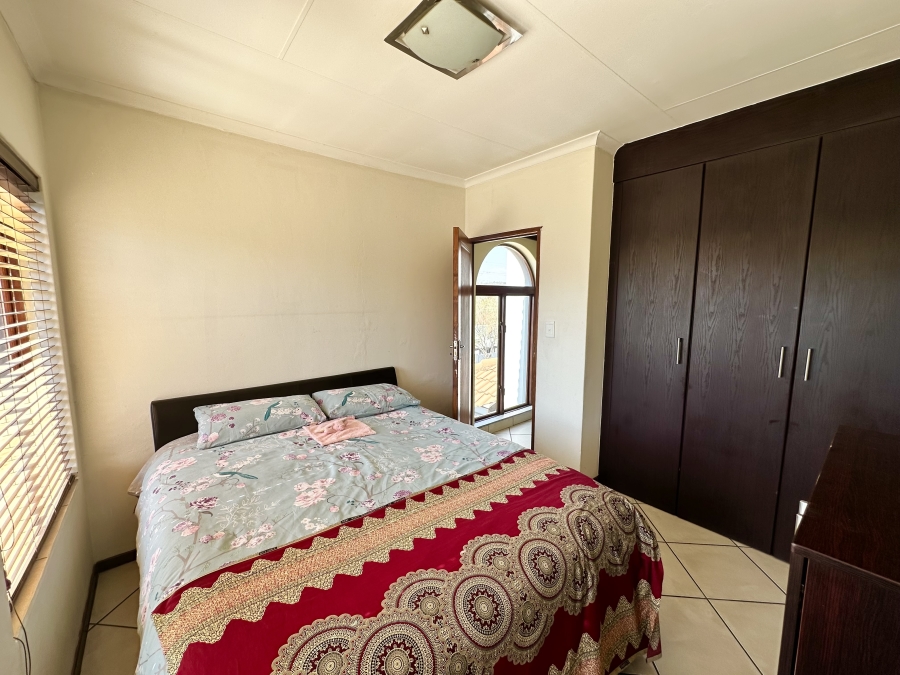3 Bedroom Property for Sale in Thatchfield Estate Gauteng