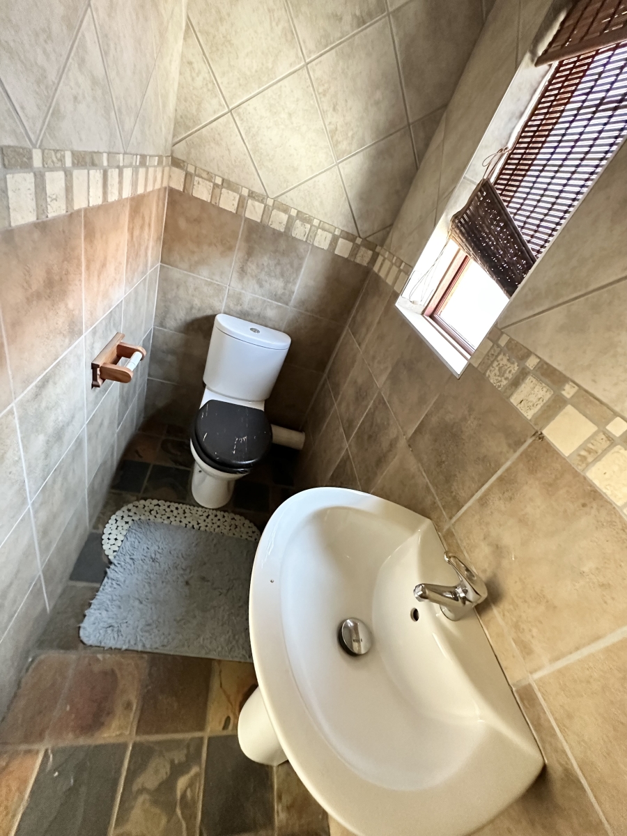 3 Bedroom Property for Sale in Thatchfield Estate Gauteng