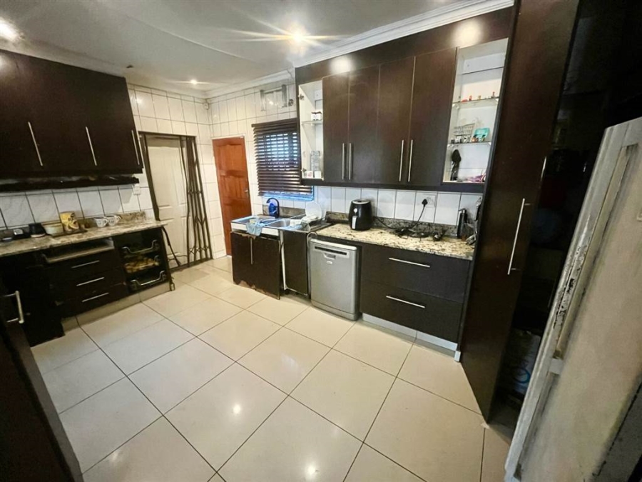 4 Bedroom Property for Sale in Brackenhurst Gauteng
