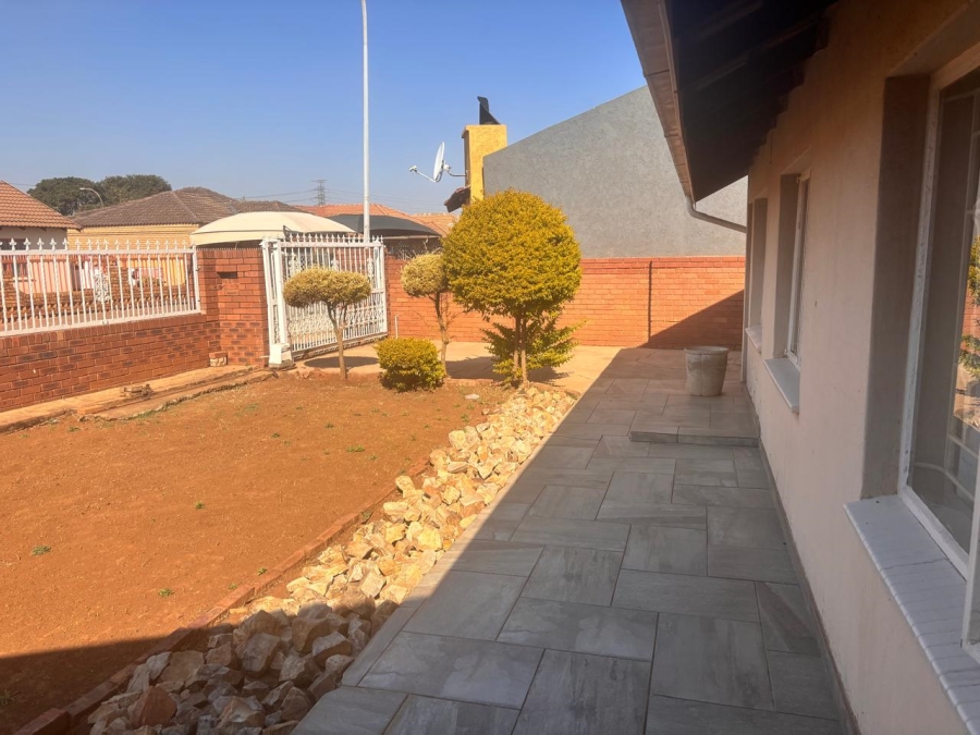 3 Bedroom Property for Sale in Mamelodi East Gauteng