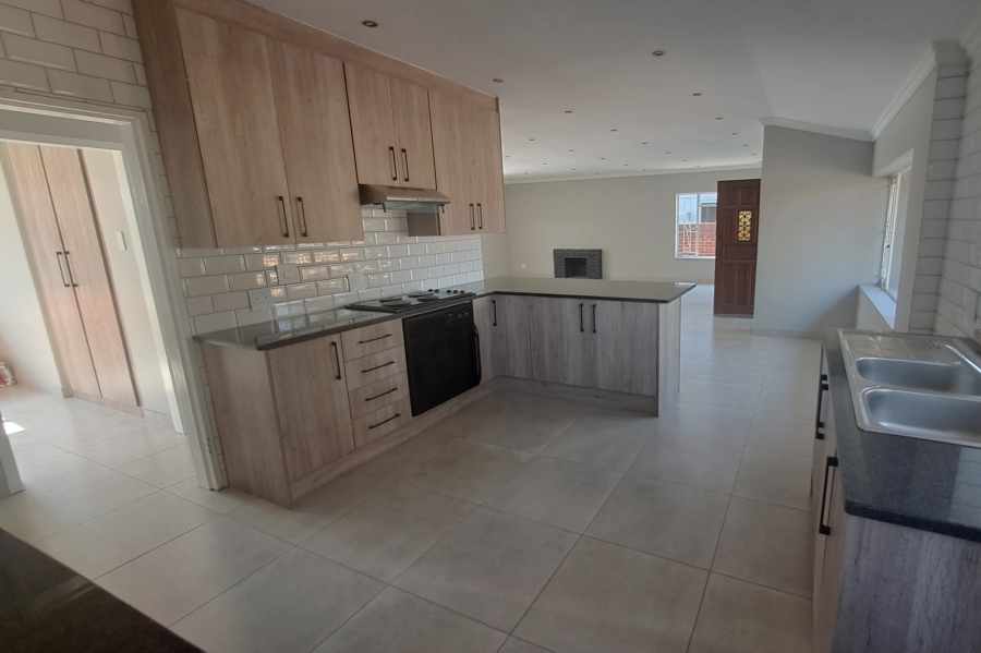3 Bedroom Property for Sale in Verwoerdpark Gauteng