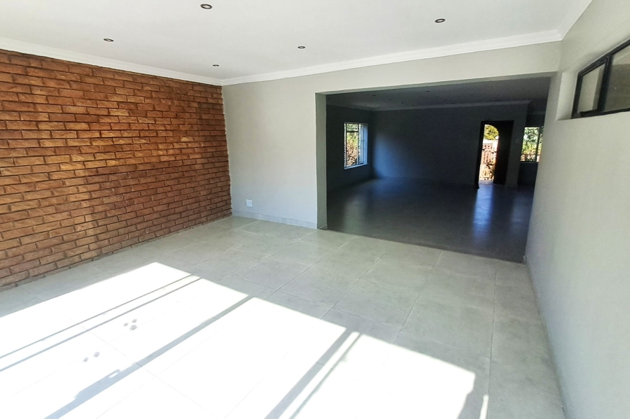 3 Bedroom Property for Sale in Verwoerdpark Gauteng