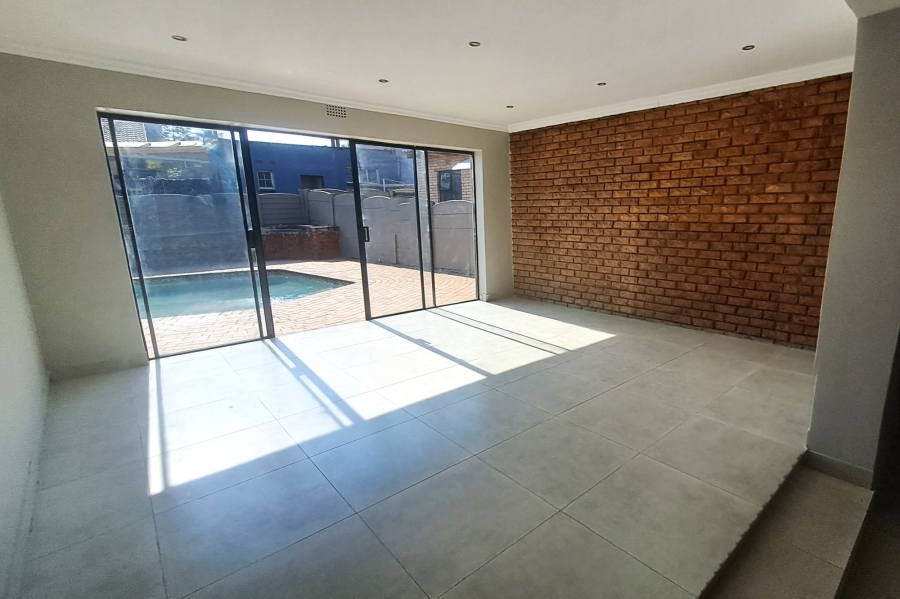 3 Bedroom Property for Sale in Verwoerdpark Gauteng