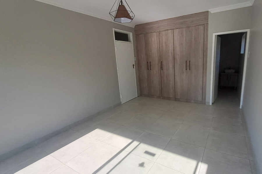 3 Bedroom Property for Sale in Verwoerdpark Gauteng