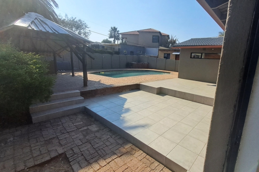 3 Bedroom Property for Sale in Verwoerdpark Gauteng