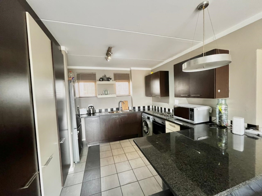 2 Bedroom Property for Sale in Dainfern Gauteng