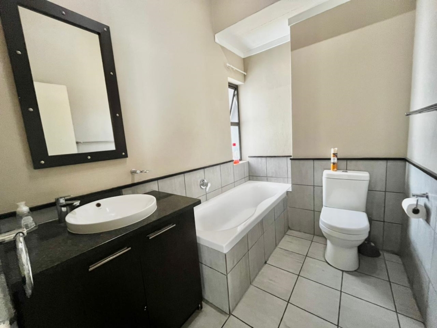 2 Bedroom Property for Sale in Dainfern Gauteng
