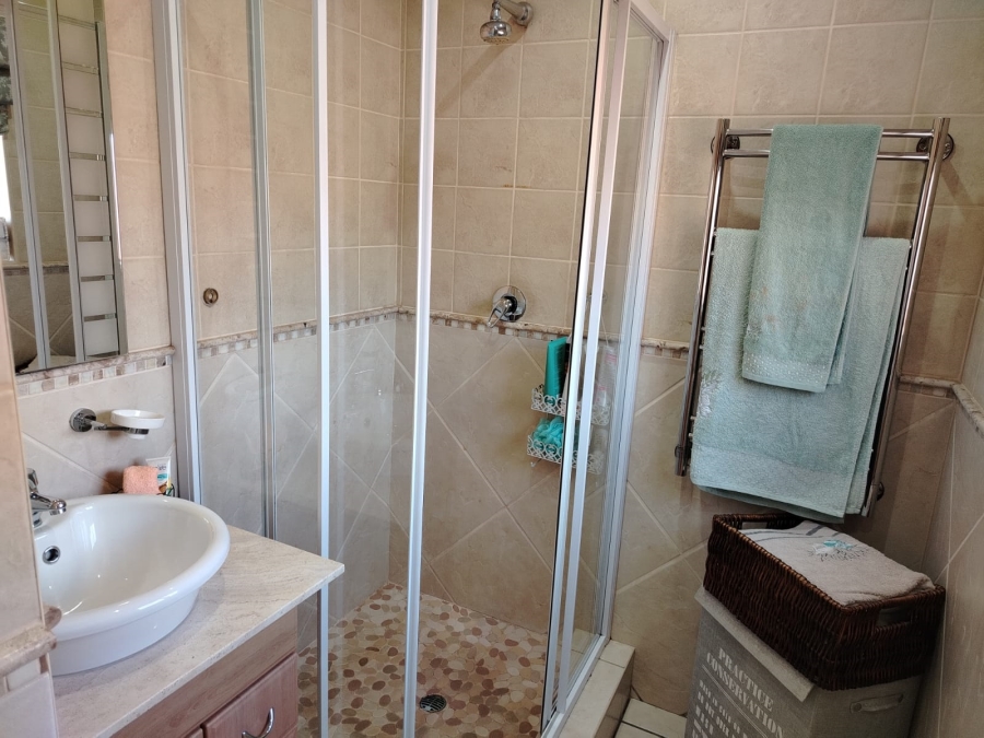5 Bedroom Property for Sale in Paul Krugersoord Gauteng