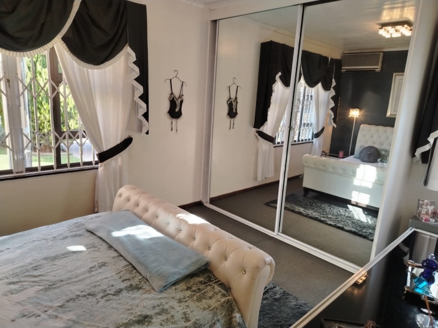 5 Bedroom Property for Sale in Paul Krugersoord Gauteng