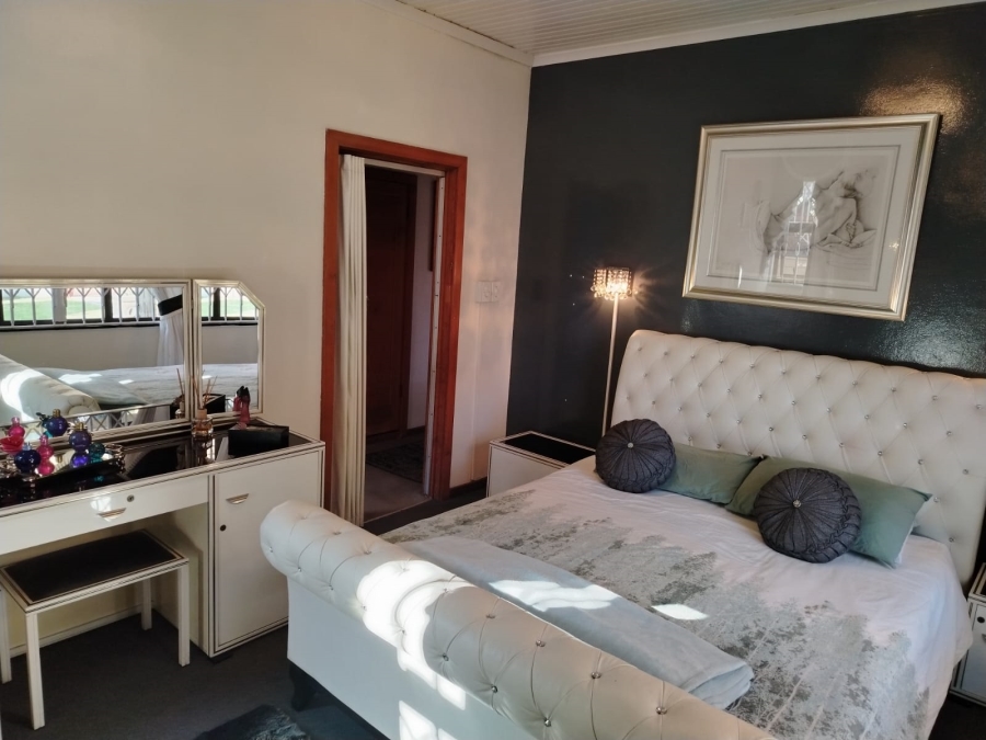 5 Bedroom Property for Sale in Paul Krugersoord Gauteng